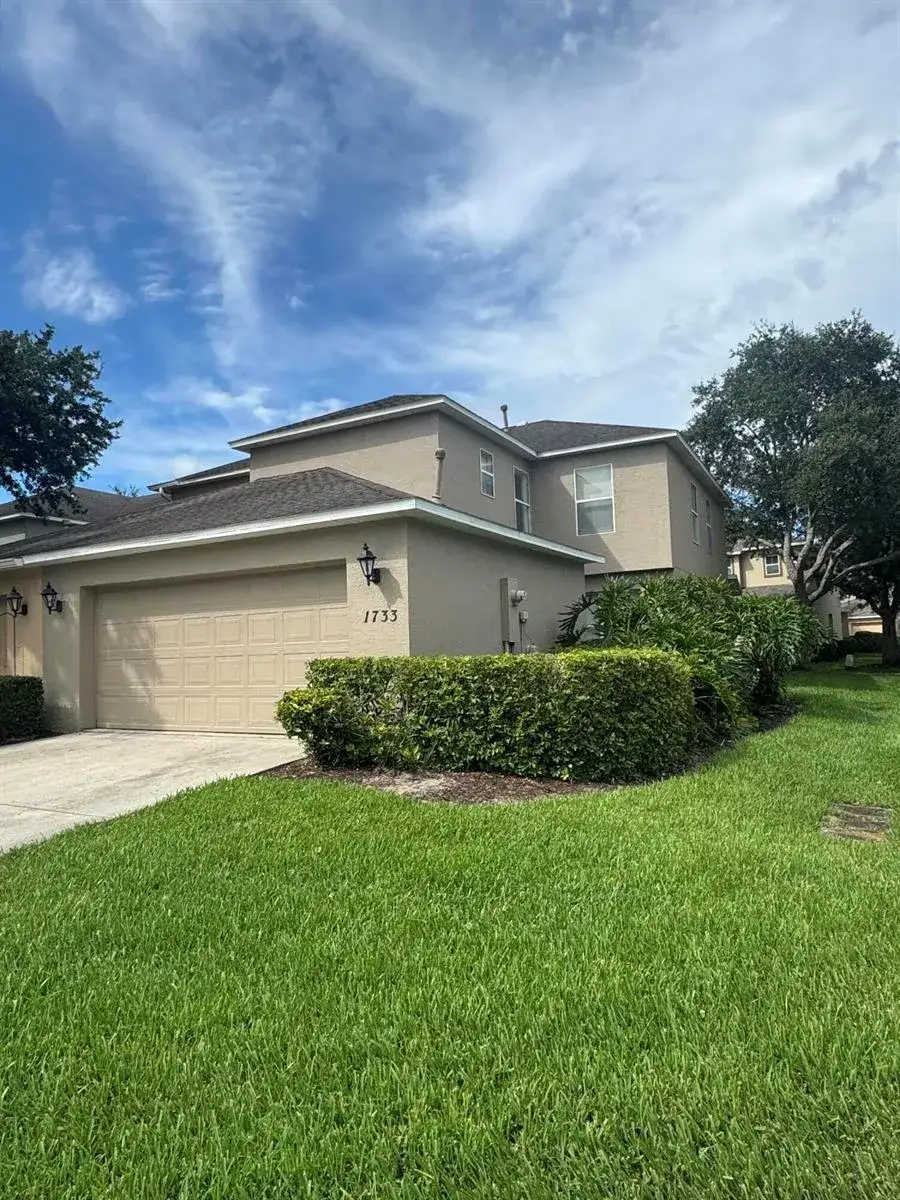 4 bedroom 2 bath Residential Lease for rent at 1733 Pointe West Way, Vero Beach FL 32966