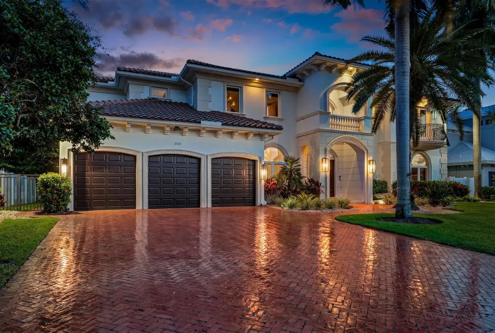 5 bedroom 5 bath Residential for sale at 2320 NE 34th Court, Lighthouse Point FL 33064