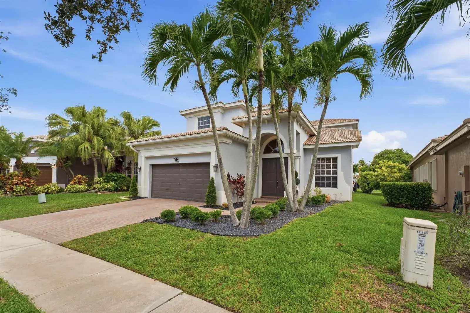 4 bedroom 3 bath Residential for sale at 12339 NW 77th Manor, Parkland FL 33076