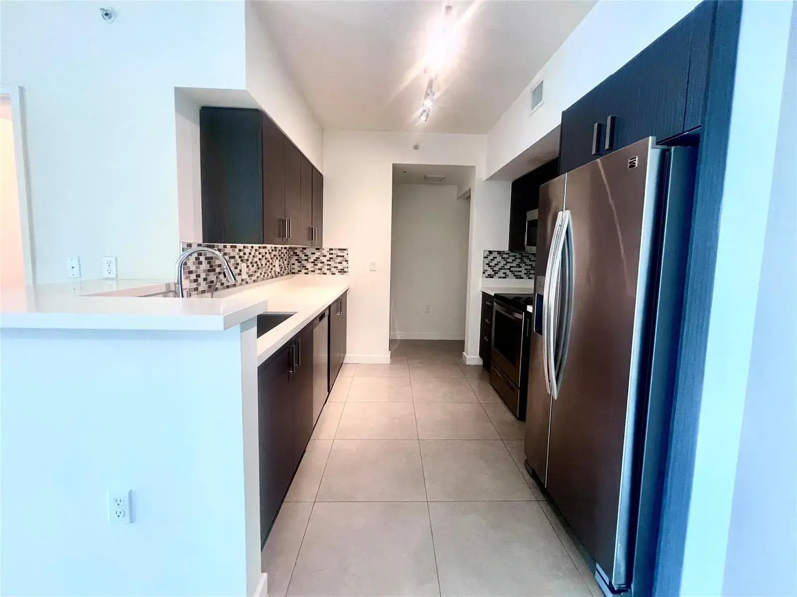 2 bedroom 2 bath Residential Lease for rent at 729 NW 2 Street # 501, Miami FL 33128