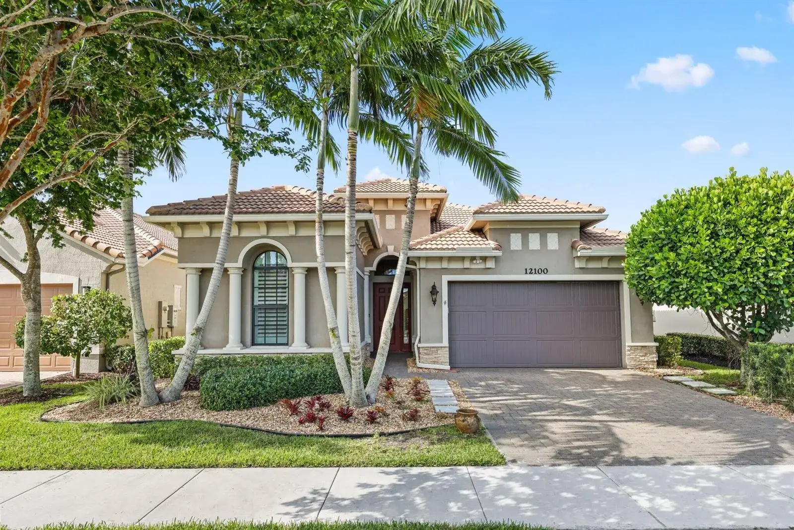 4 bedroom 2 bath Residential for sale at 12100 Kalmar Circle S, Parkland FL 33076