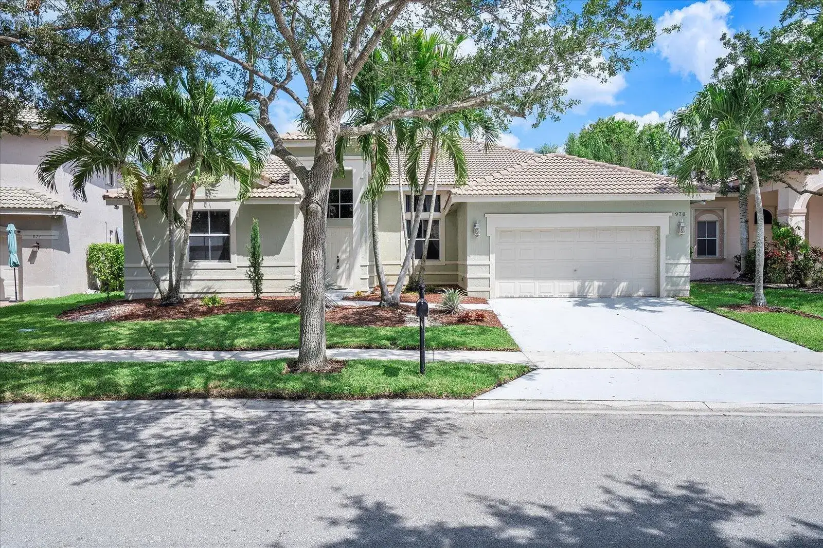 4 bedroom 2 bath Residential Lease for rent at 970 Greenwood Road, Weston FL 33327