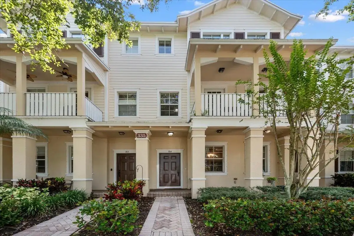 4 bedroom 2 bath Residential Lease for rent at 335 E Thatch Palm Circle # 104, Jupiter FL 33458