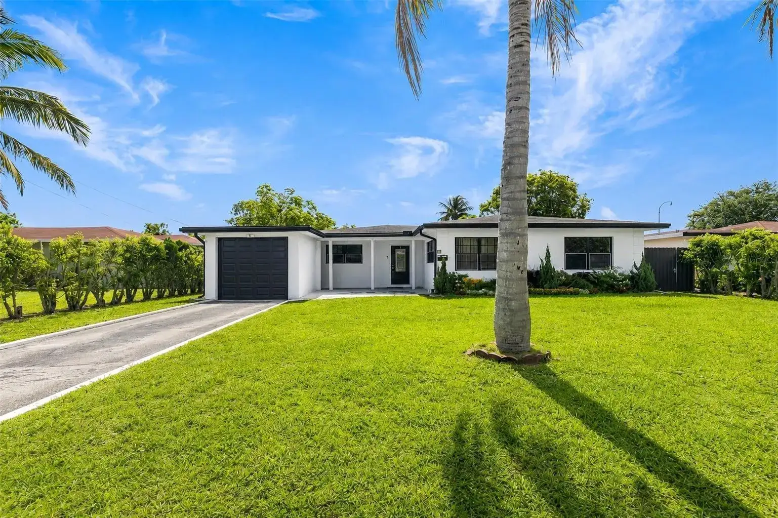 3 bedroom 2 bath Residential for sale at 24 NW 42nd Terrace, Plantation FL 33317