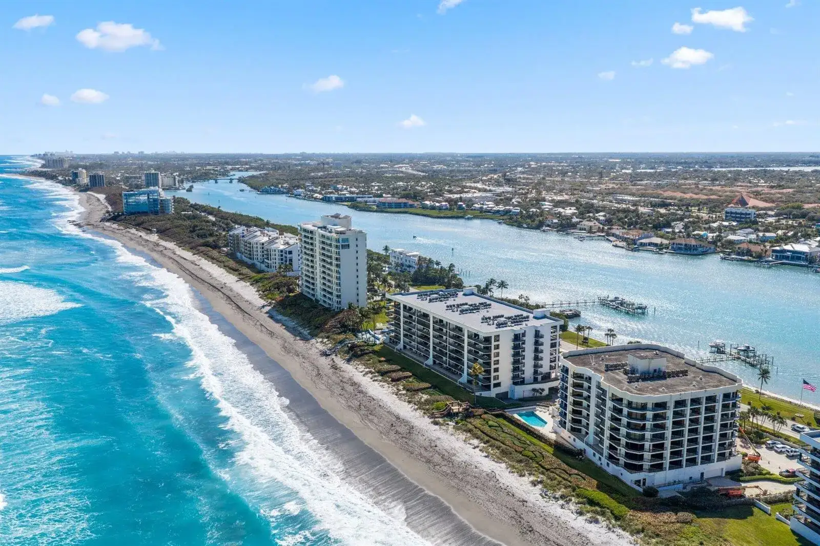 3 bedroom 3 bath Residential for sale at 19750 S Beach Road # 6050, Jupiter FL 33469