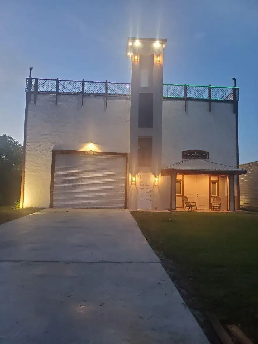 1 bedroom 1 bath Residential for sale at 16825 89th Place N, FL 33470