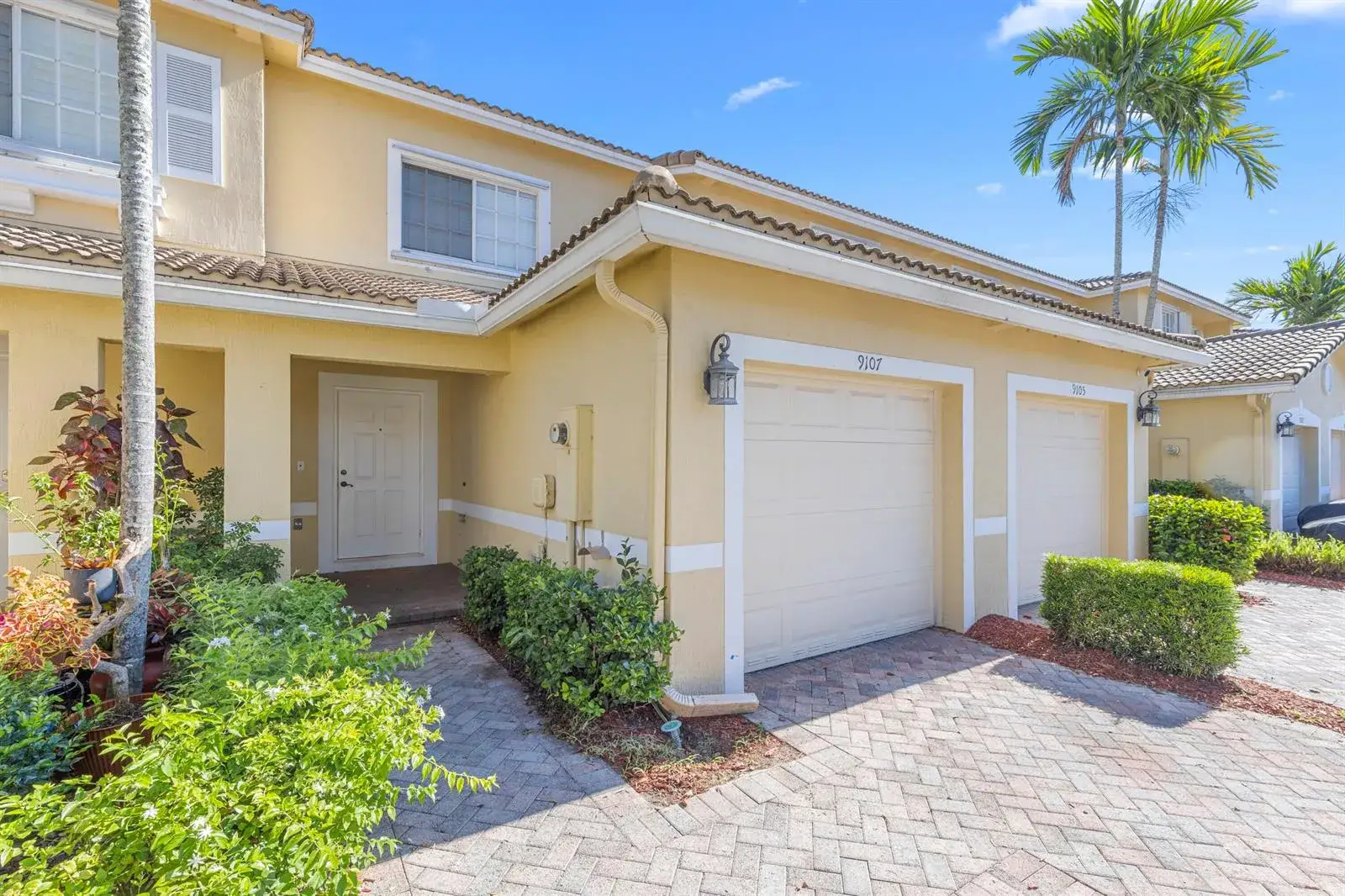 2 bedroom 2 bath Residential Lease for rent at 9107 Chambers Street # 9107, Tamarac FL 33321