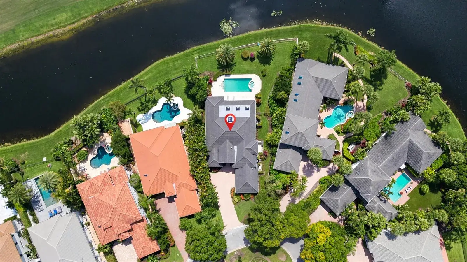 3 bedroom 3 bath Residential for sale at 173 N Village Way, Jupiter FL 33458