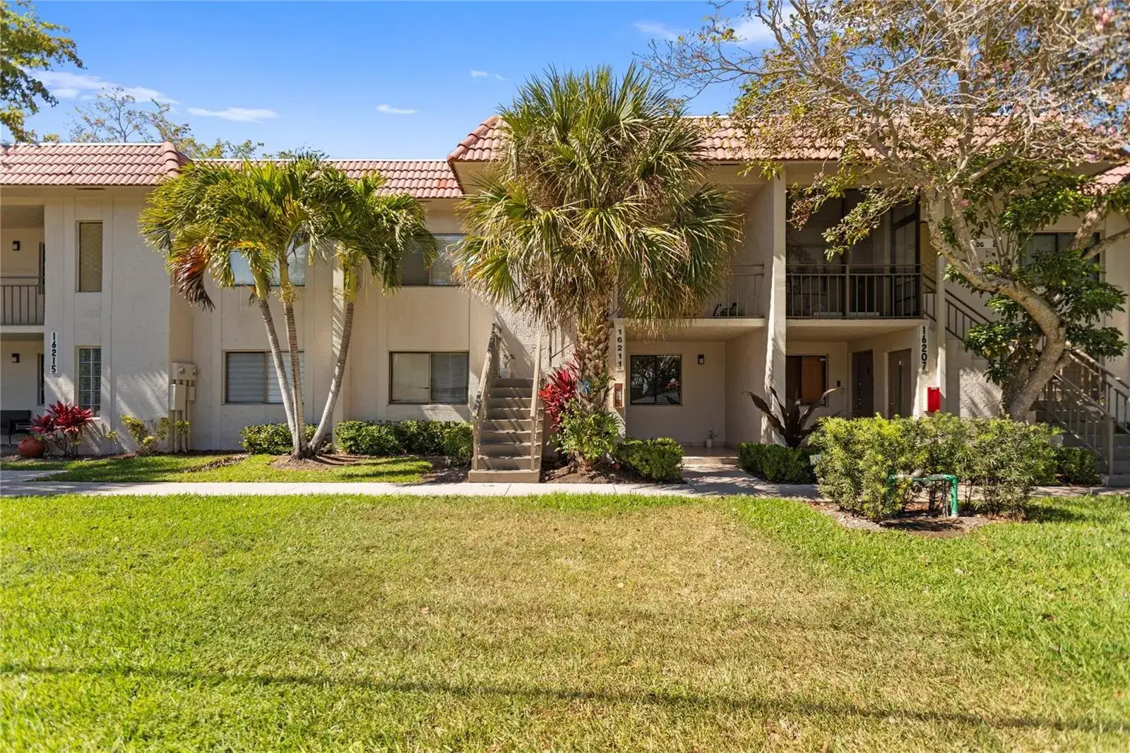 2 bedroom 2 bath Residential for sale at 16211 Saddle Club Road # 102, Weston FL 33326