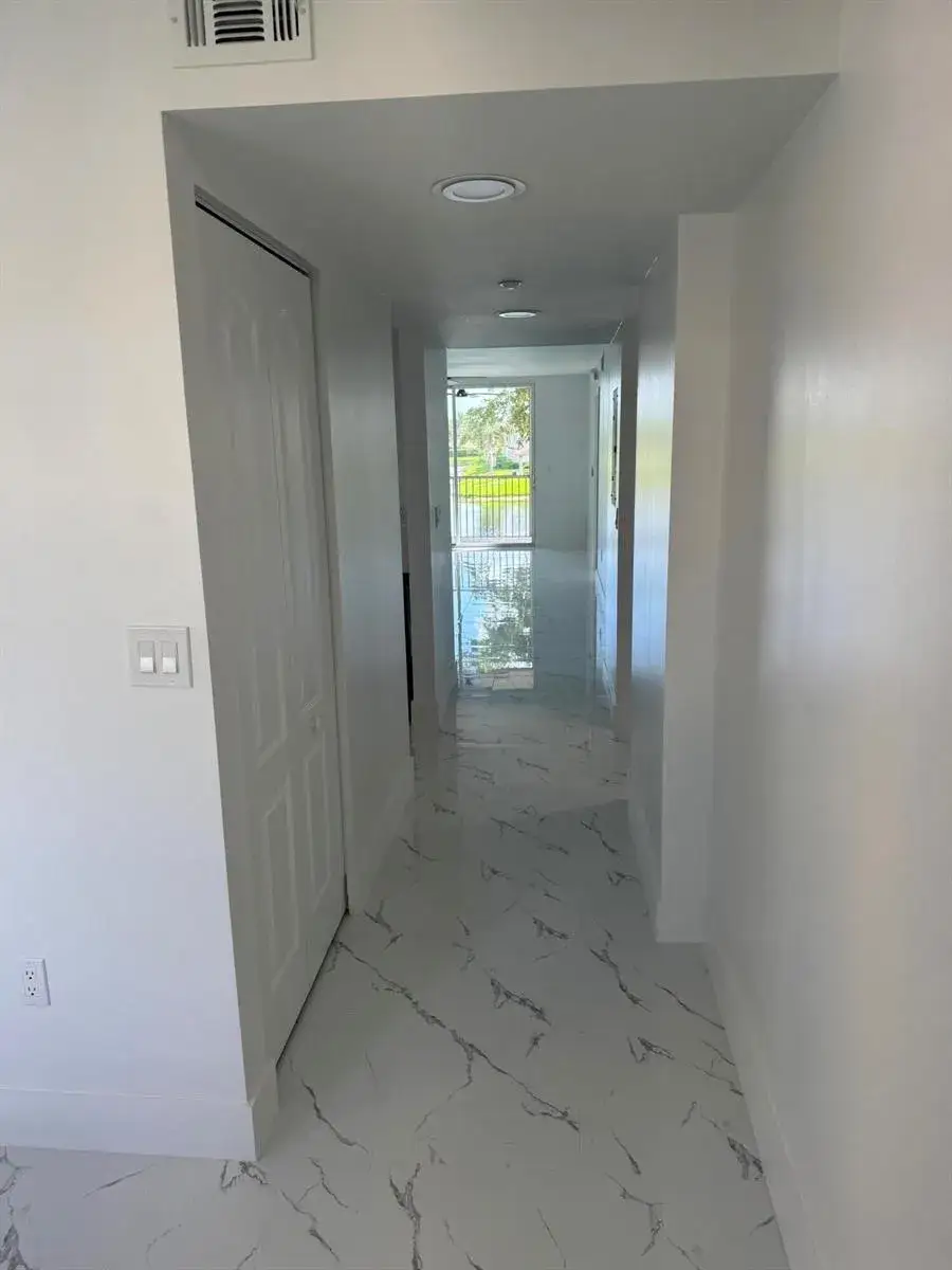 2 bedroom 2 bath Residential for sale at 7751 Southampton Terrace # 213, Tamarac FL 33321
