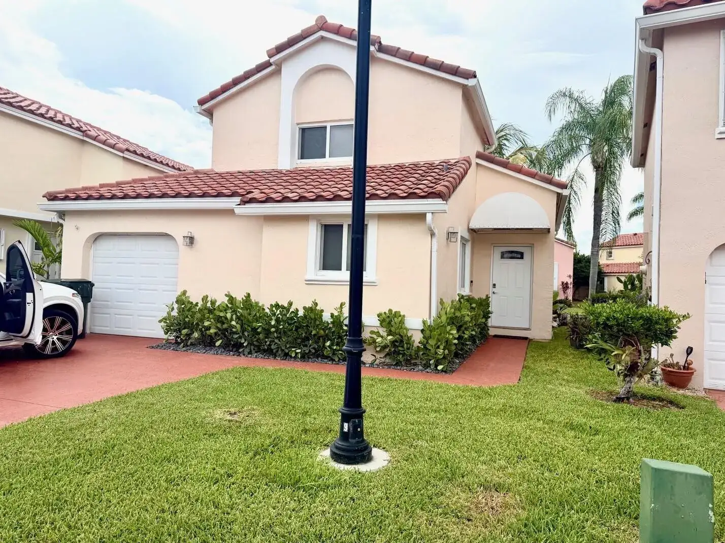 3 bedroom 2 bath Residential for sale at 1058 SE 6th Court, Dania Beach FL 33004