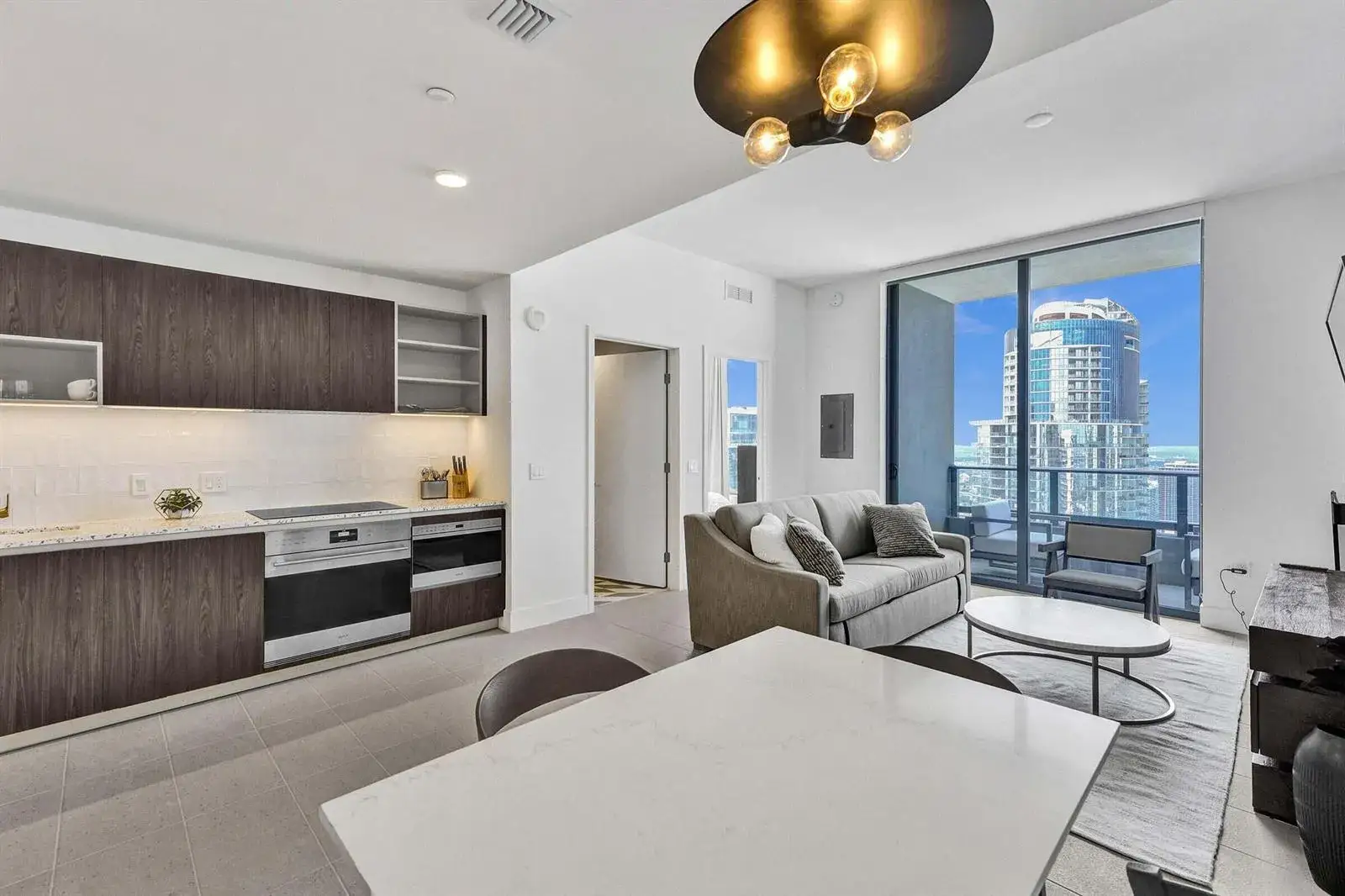 1 bedroom 1 bath Residential for sale at 159 NE 6th Street # 4813, Miami FL 33132