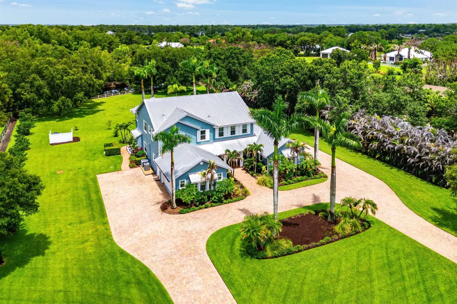 4 bedroom 4 bath Residential for sale at 2952 SW Buena Vista Drive, Palm City FL 34990