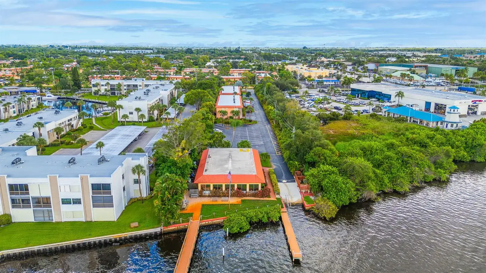 2 bedroom 1 bath Residential for sale at 1982 SW Palm City Road # I, Stuart FL 34994