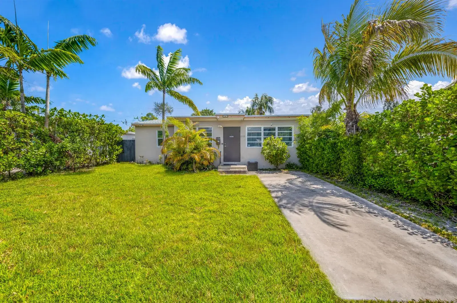 3 bedroom 2 bath Residential for sale at 2326 Harding Street, Hollywood FL 33020