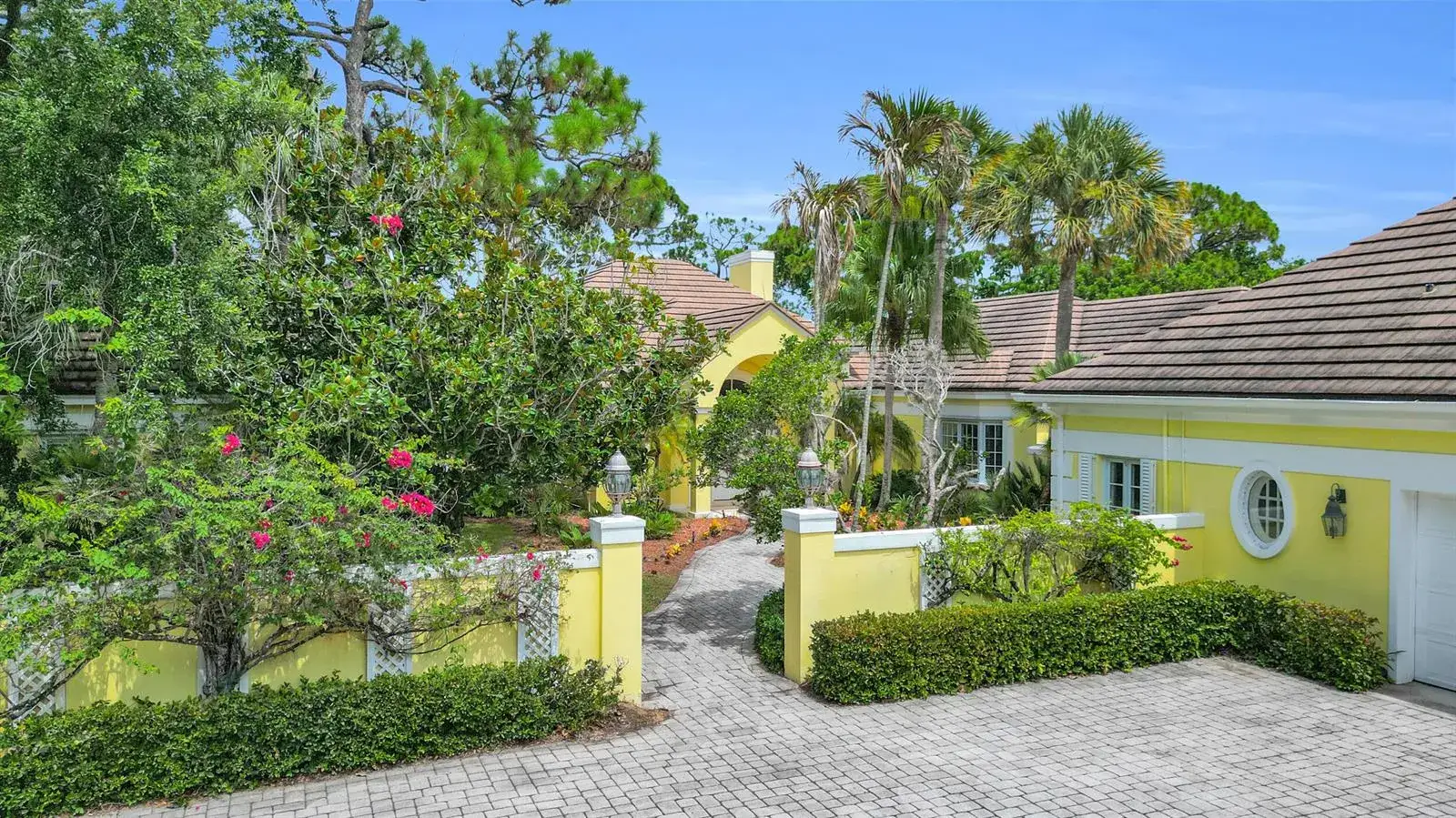 5 bedroom 5 bath Residential for sale at 7107 SE Golfhouse Drive, Hobe Sound FL 33455