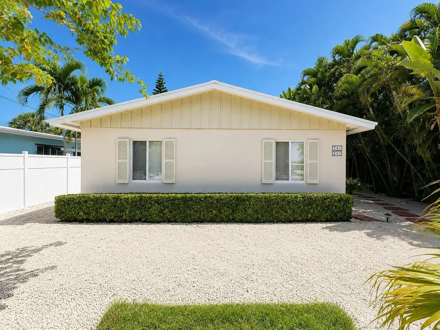 2 bedroom 1 bath Residential Lease for rent at 241 NE 12th Street # 241, Delray Beach FL 33444