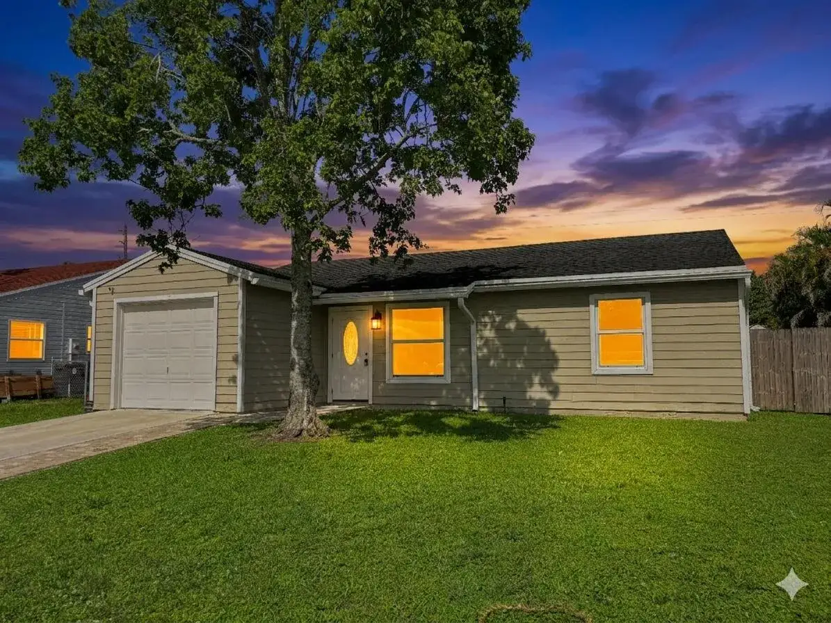 2 bedroom 2 bath Residential for sale at 5258 Canal Circle W, Lake Worth FL 33467