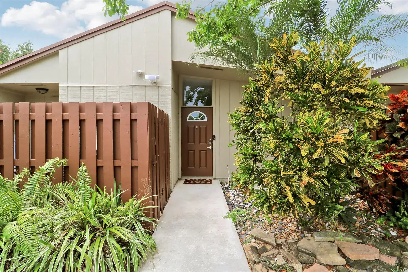 3 bedroom 2 bath Residential Lease for rent at 11606 Orange Blossom Lane, Boca Raton FL 33428