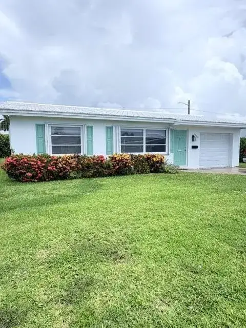 1308 SW 24th Street, Boynton Beach FL 33426
