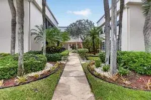 2 bedroom 2 bath Residential Lease for rent at 133 Capri # C, Delray Beach FL 33484