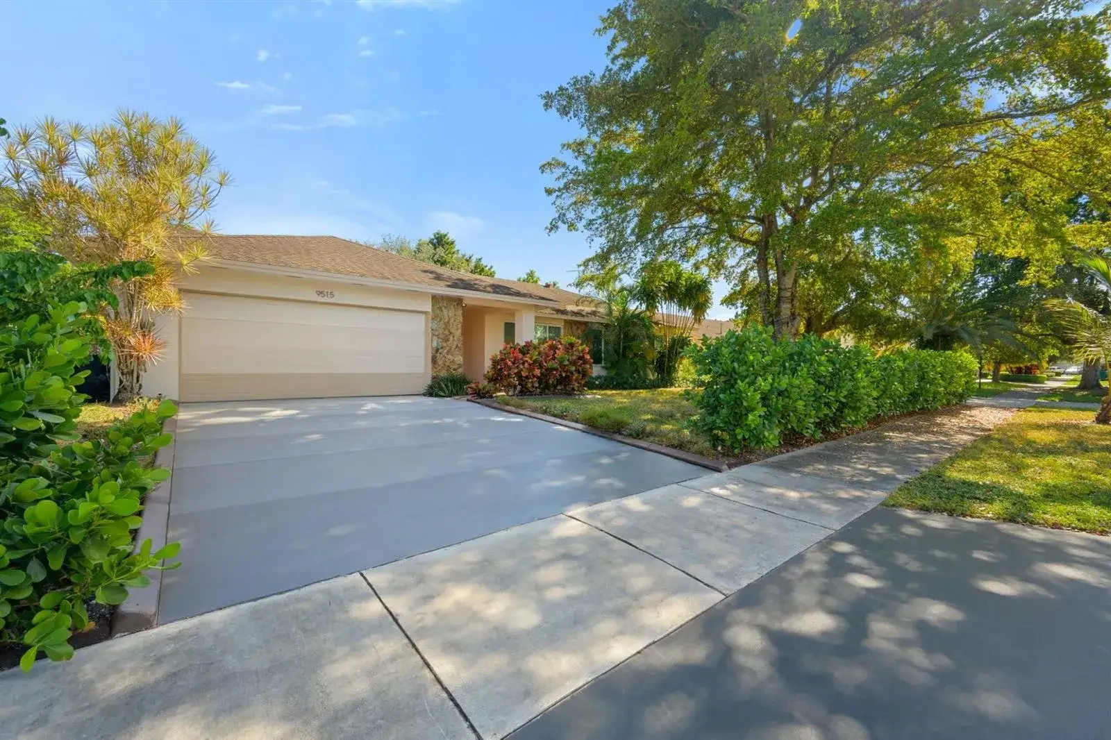 4 bedroom 2 bath Residential Lease for rent at 9515 SW 118th Court, Miami FL 33186