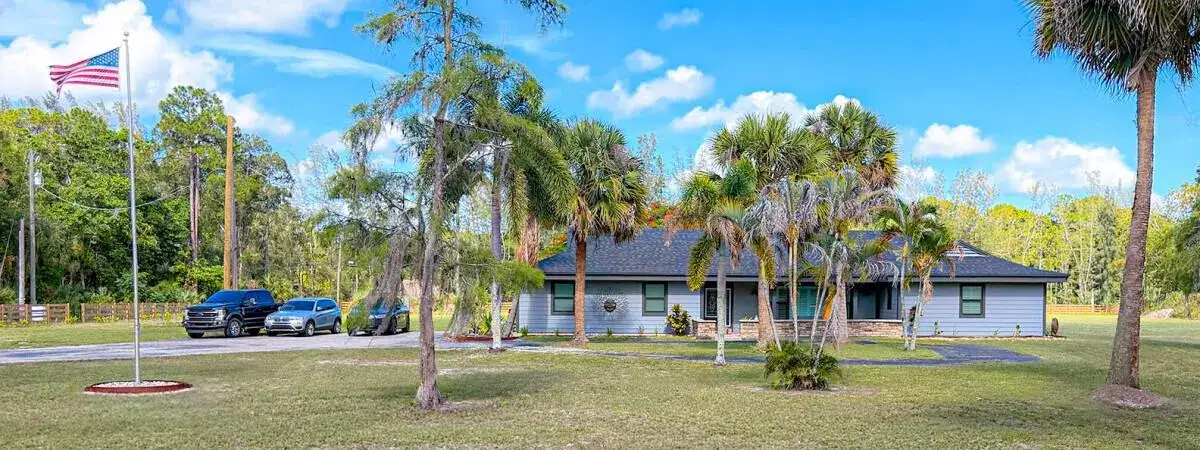 3 bedroom 3 bath Residential for sale at 1464 Clydesdale Drive, Loxahatchee FL 33470