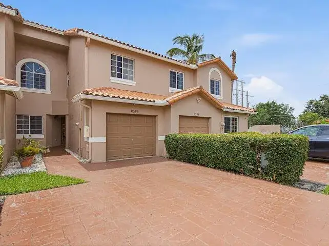 3 bedroom 2 bath Residential for sale at 8596 Jade Drive, Tamarac FL 33321