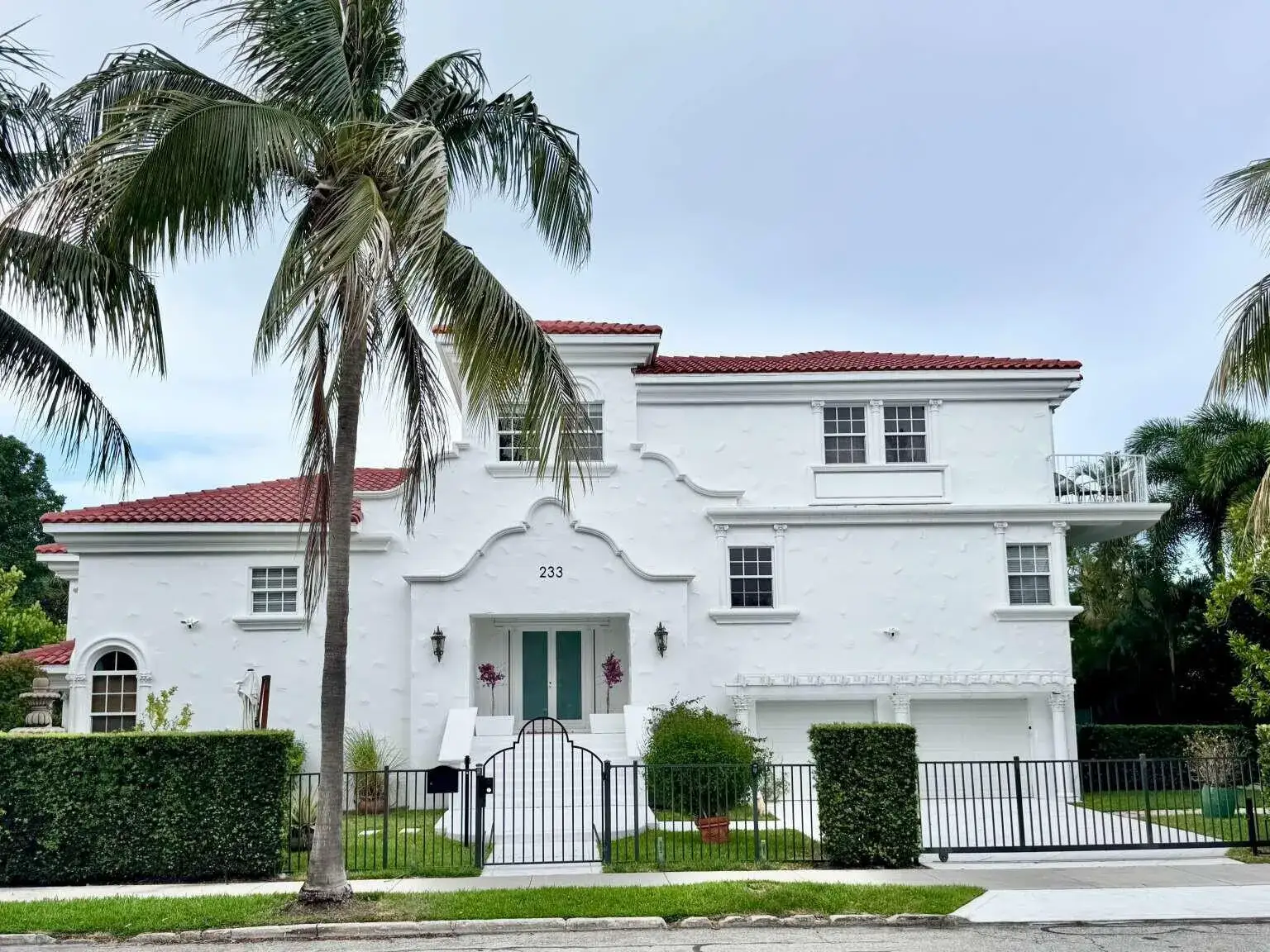4 bedroom 4 bath Residential for sale at 233 Pershing Way, West Palm Beach FL 33401