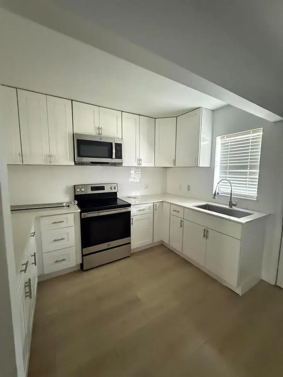 2 bedroom 2 bath Residential for sale at 605 Ixoria # 4, Fort Pierce FL 34982