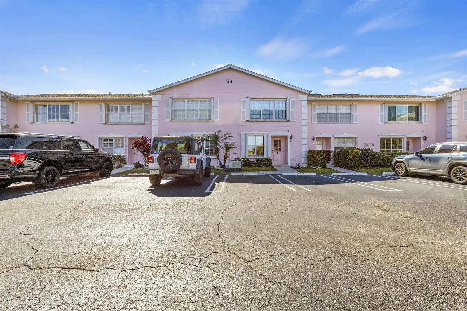 3 bedroom 2 bath Residential for sale at 218 Foxtail Drive # B, FL 33415