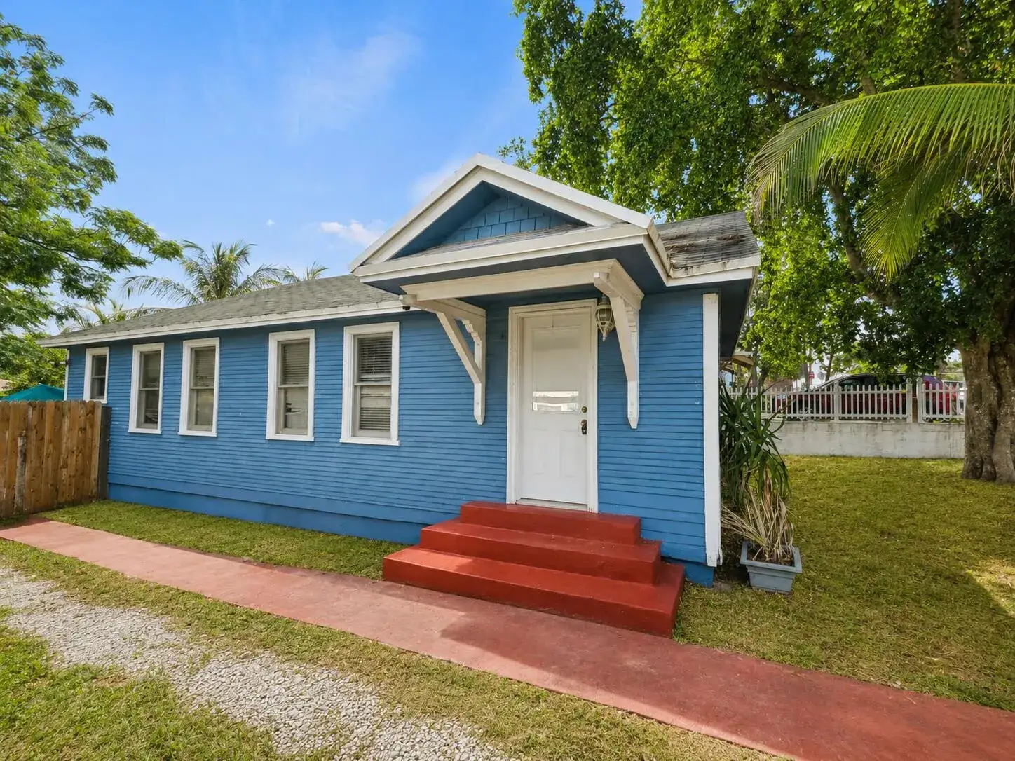 3 bedroom 2 bath Residential Lease for rent at 1736 7th Avenue N, FL 33460
