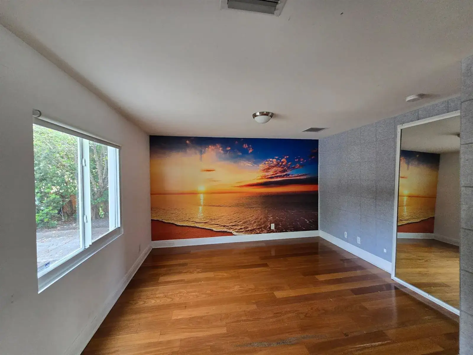 2 bedroom 2 bath Residential Lease for rent at 1922 Garfield Street # 1, Hollywood FL 33020