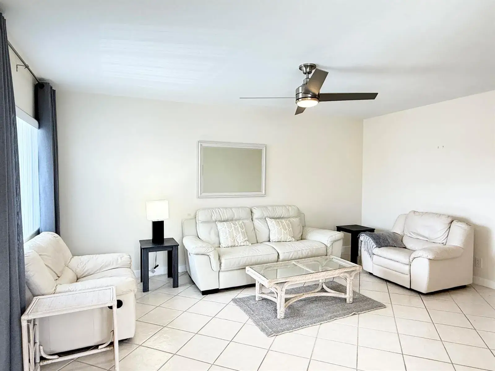 2 bedroom 2 bath Residential Lease for rent at 2880 Lake Osborne Drive # 205, FL 33461