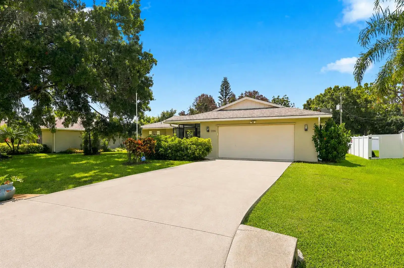3 bedroom 2 bath Residential for sale at 2526 SE Victory Avenue, Port St. Lucie FL 34952