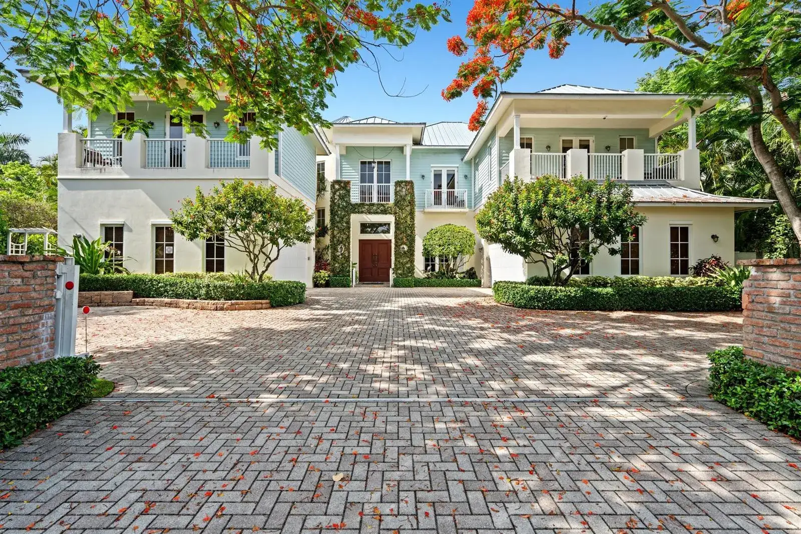 6 bedroom 5 bath Residential for sale at 1232 Seaspray Avenue, Delray Beach FL 33483