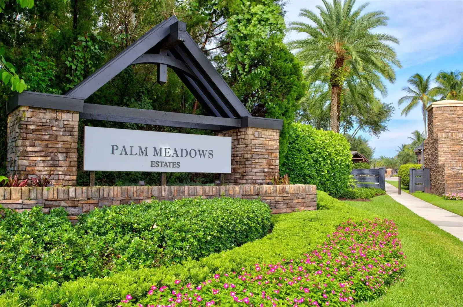 4 bedroom 4 bath Residential for sale at 8236 Grand Prix Lane, Boynton Beach FL 33472