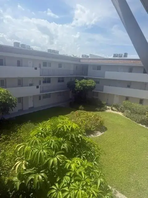 1 bedroom 1 bath Residential Lease for rent at 5601 NW 2nd Avenue # 3240, Boca Raton FL 33487