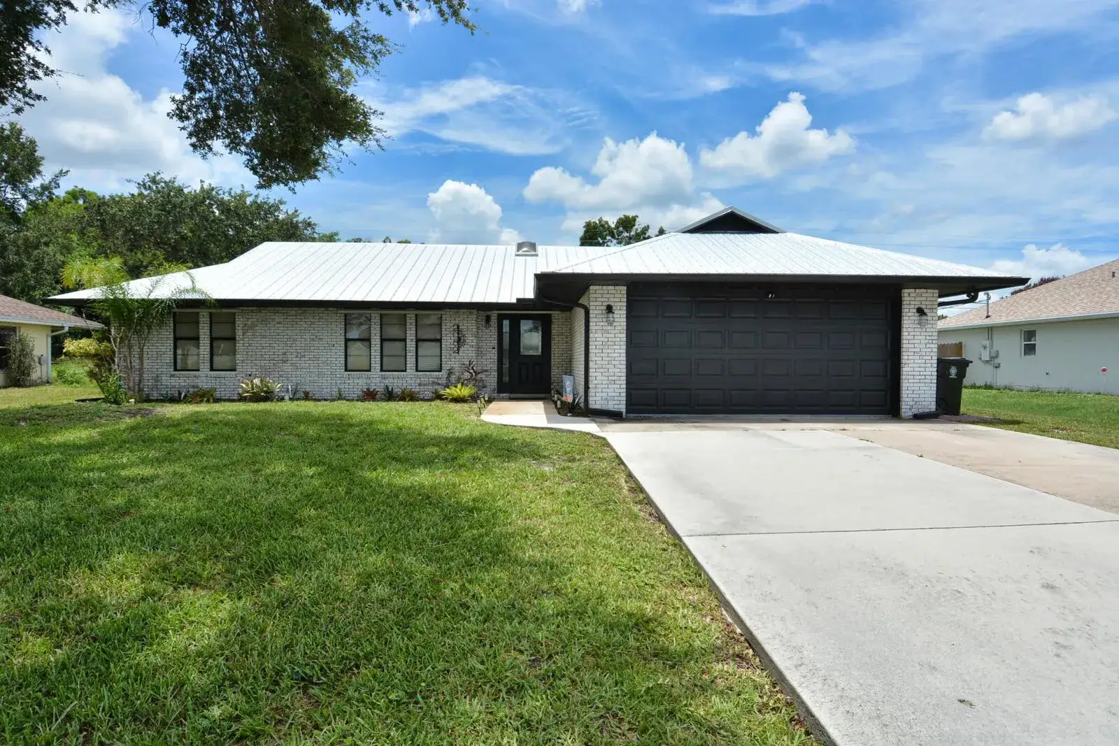 3 bedroom 2 bath Residential for sale at 2082 SE Camilo Street, Port St. Lucie FL 34952