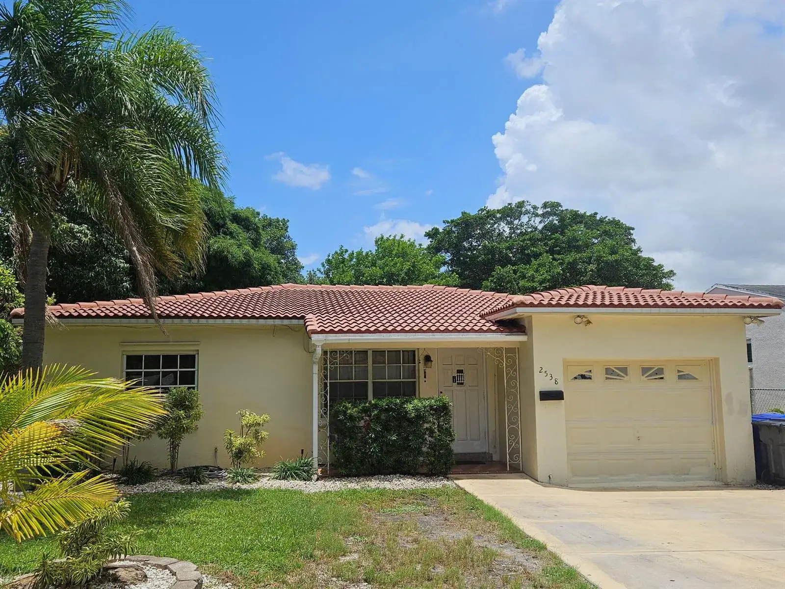3 bedroom 2 bath Residential for sale at 2538 Fillmore Street, Hollywood FL 33020