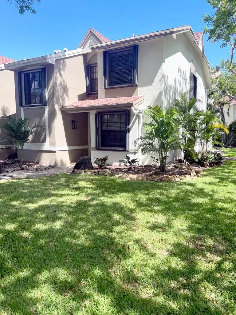 3 bedroom 2 bath Residential Lease for rent at 235 City View Drive, Fort Lauderdale FL 33311