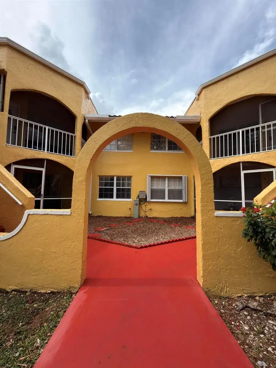 2 bedroom 2 bath Residential Lease for rent at 15605 SW 74th Cir Drive # 4, Miami FL 33193