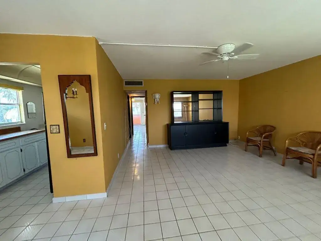 2 bedroom 2 bath Residential for sale at 137 Saxony C Terrace, Delray Beach FL 33446