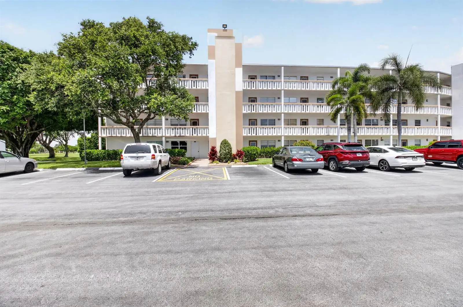 2 bedroom 1 bath Residential for sale at 3080 Cornwall D, Boca Raton FL 33434