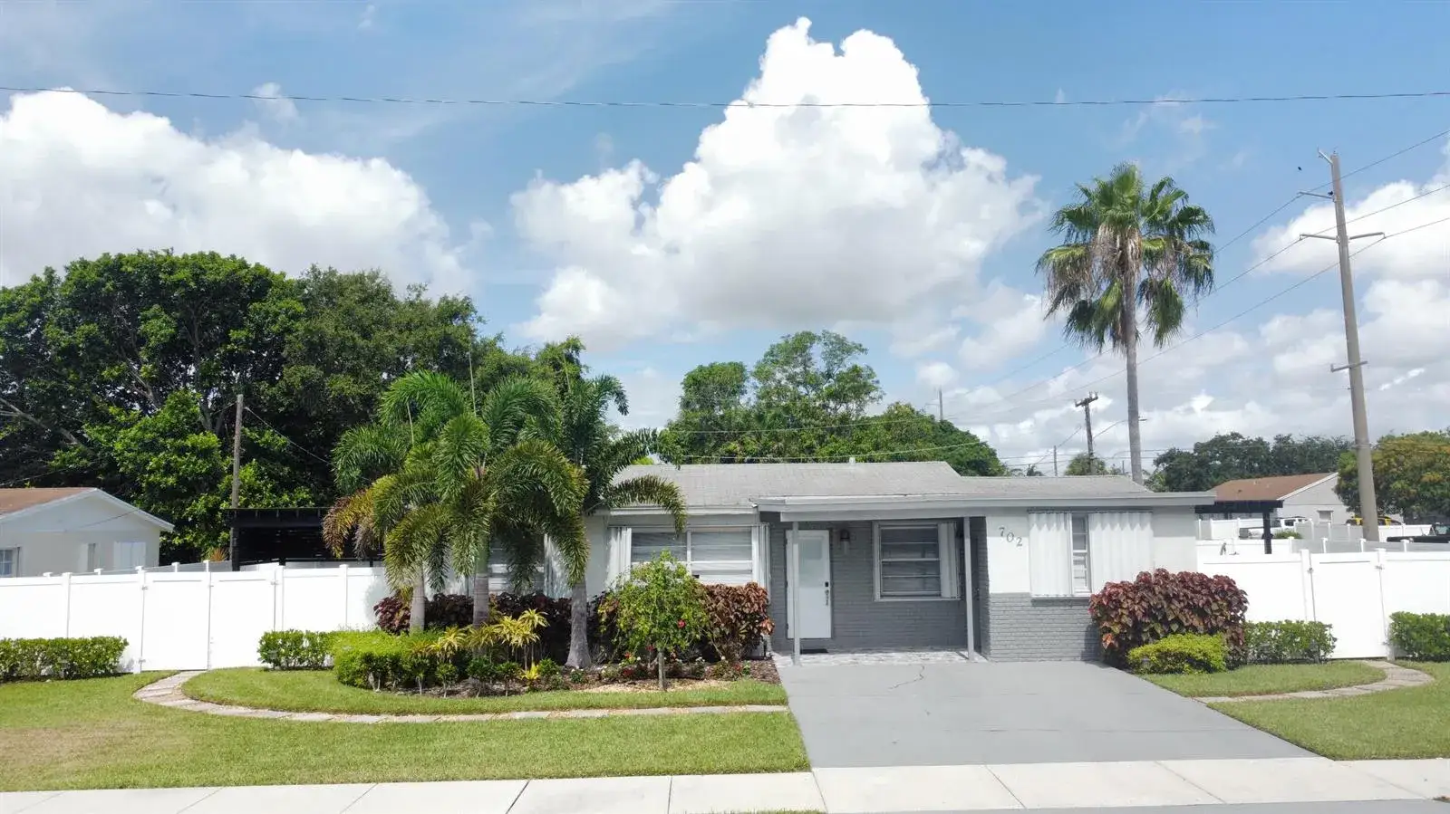 3 bedroom 2 bath Residential for sale at 702 SW 1st Street, Delray Beach FL 33444
