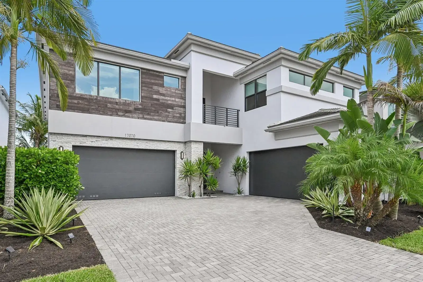 5 bedroom 5 bath Residential Lease for rent at 17070 Rainbow Falls Trail, Boca Raton FL 33496