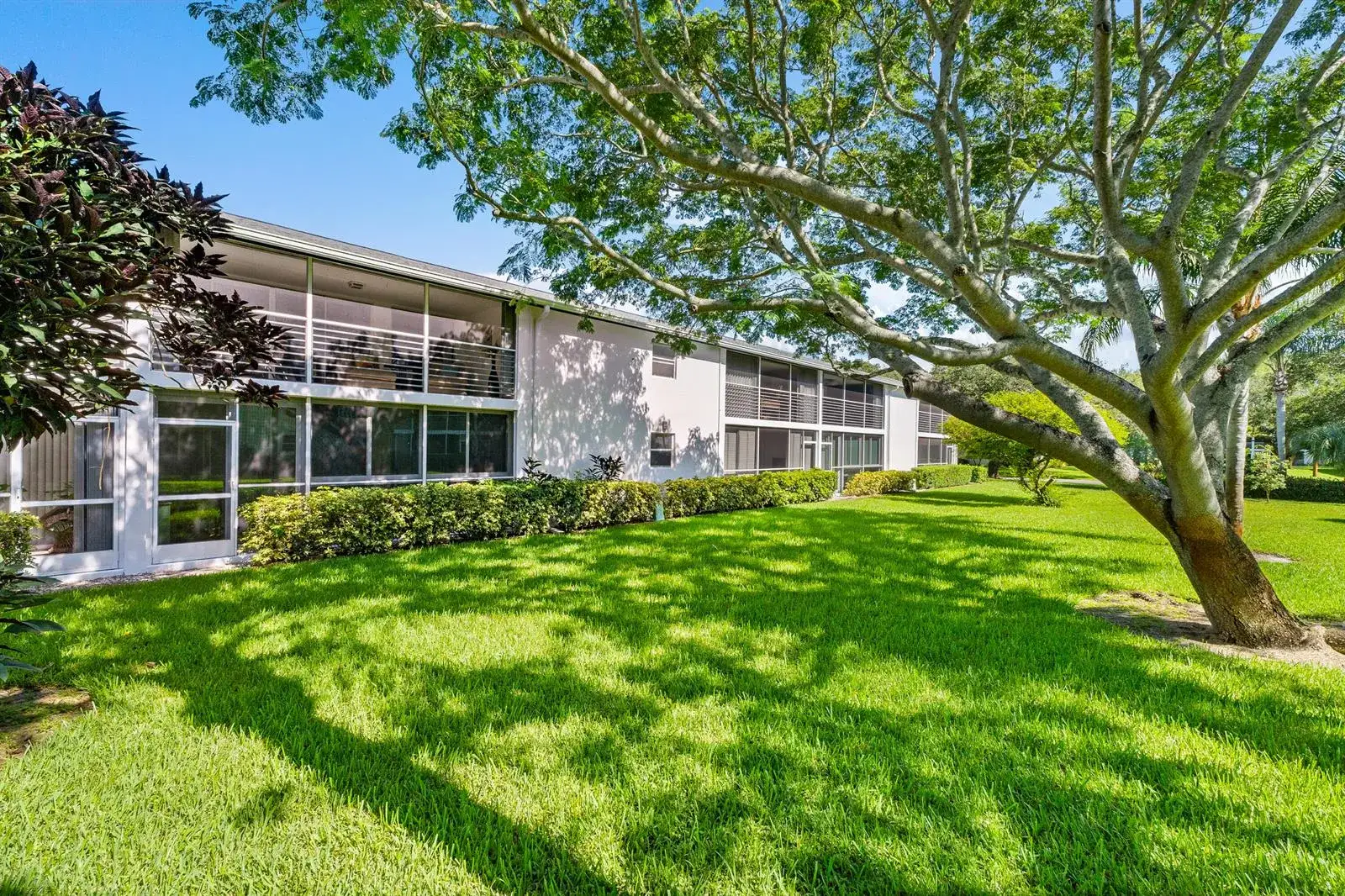 2 bedroom 2 bath Residential Lease for rent at 4 Westwood Avenue # 204, Jupiter FL 33469