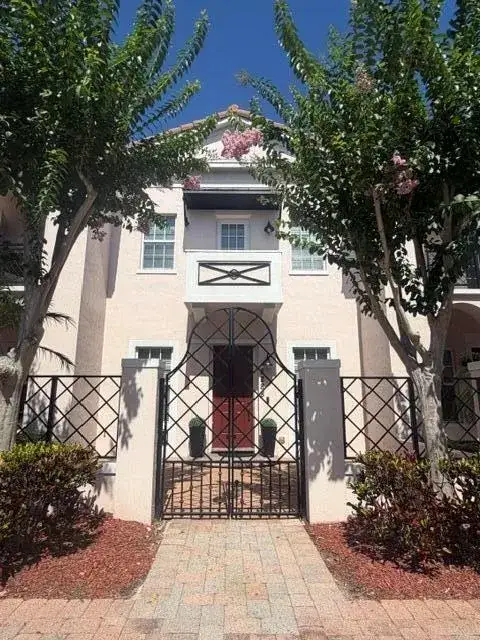 3 bedroom 3 bath Residential for sale at 8288 NW 9th Avenue, Boca Raton FL 33487