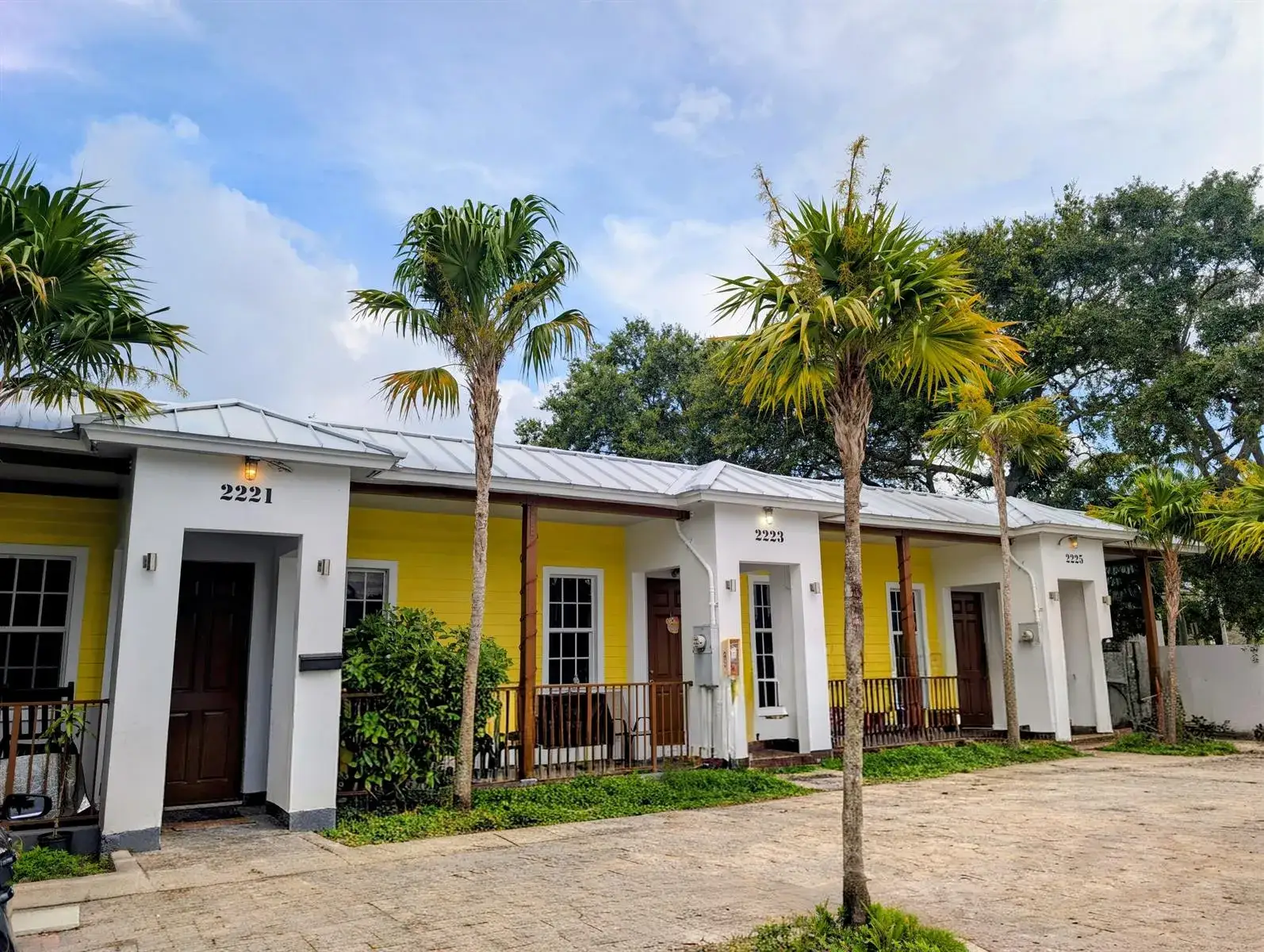 Residential Income for sale at 2221 NW 64th Avenue, Sunrise FL 33313