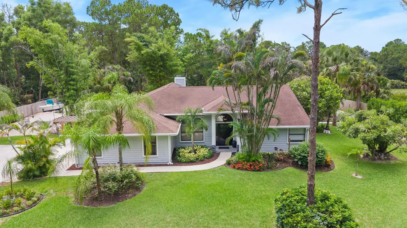 3 bedroom 2 bath Residential for sale at 15833 118th Trail N, Jupiter FL 33478